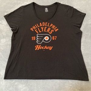 NHL Philadelphia Flyers black graphic hockey T-Shirt women’s size 3X